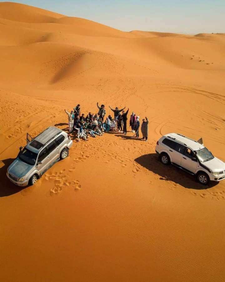 Luxury Desert Camp מרזאוגה מראה חיצוני תמונה