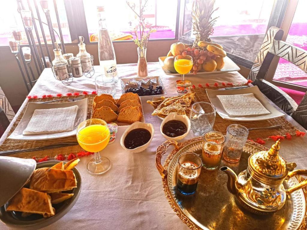Luxury Desert Camp מרזאוגה מראה חיצוני תמונה